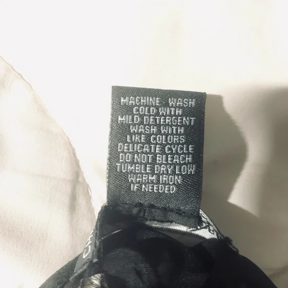 Chelsea And Theodore Blouse - Picture 4 of 12